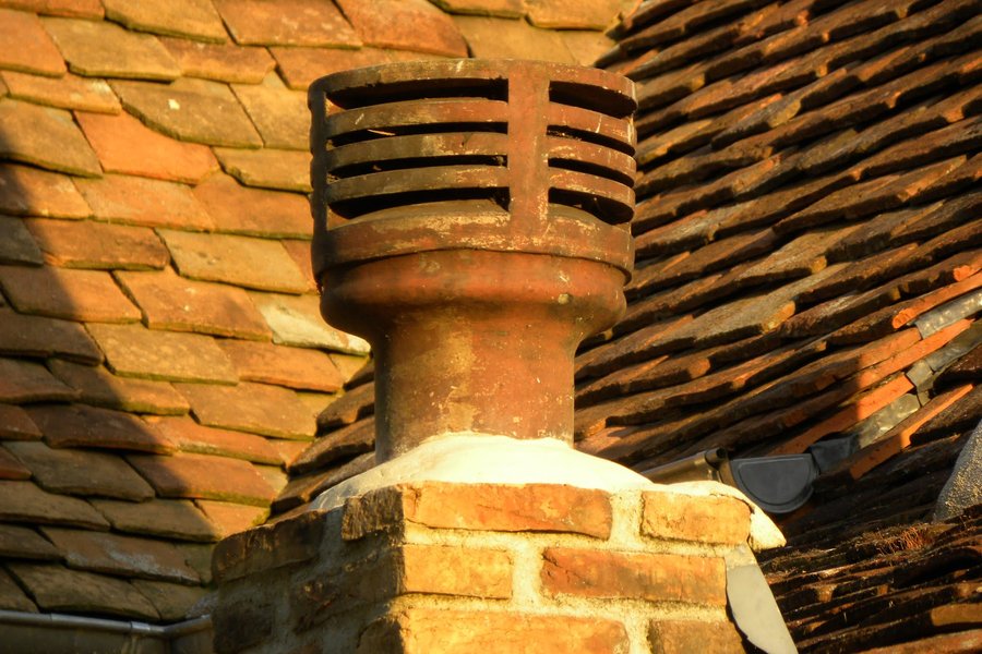 Bread oven chimney