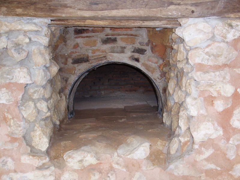 Creating a new bread oven entrance 2008