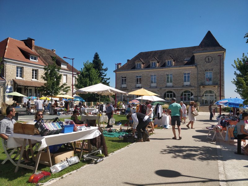 Market day outside of Rouffignac town hall (Mairie)