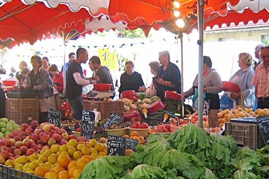 Fresh Fruit and vegetables at Rouffignac Sunday morning Market